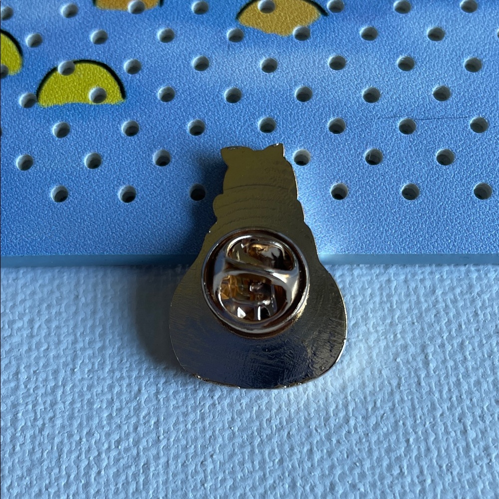 Capybara Pin Display Crossbody Bag—BoxLunch Exclusive - Picture 11 of 11